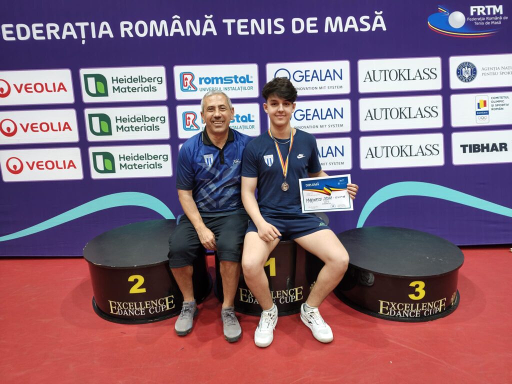 Tenis de masă / Sasha Marinescu, vicecampion la Top 16 U15! Prestații excelente ale craiovenaului