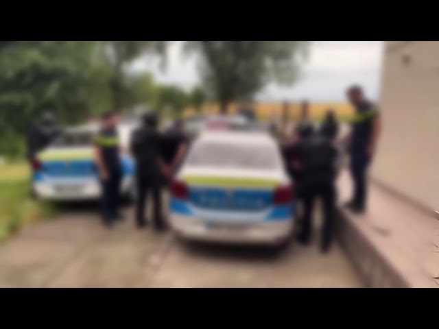 (VIDEO) Dolj: Cinci bărbați din Rast, reținuți după o bătaie izbucnită în fața căminului cultural
