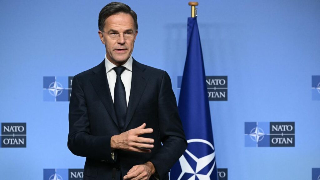 Şeful NATO insistă că SUA sunt „angajate” faţă de alianţă