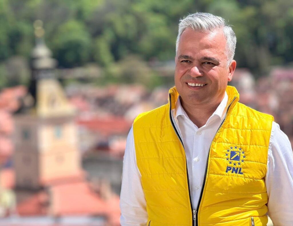 Adrian Veștea vrea să fie președintele PNL: Îi pot oferi șansa dea redeveni principalul partid politic din România