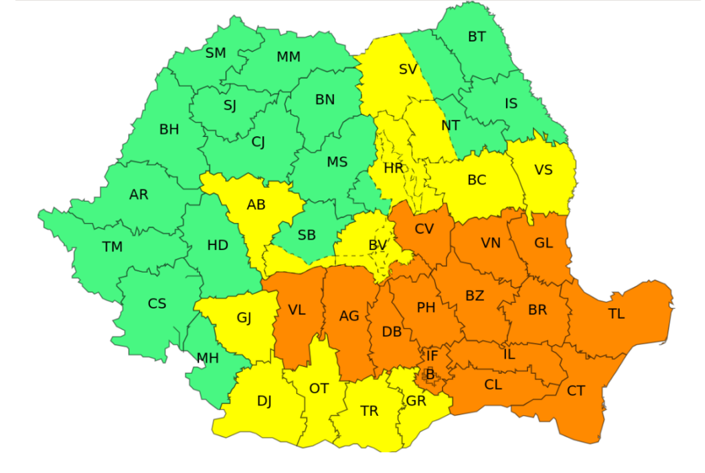 Mai mult de jumătate de ţară, sub avertizări de averse torenţiale însemnate cantitativ şi vijelii