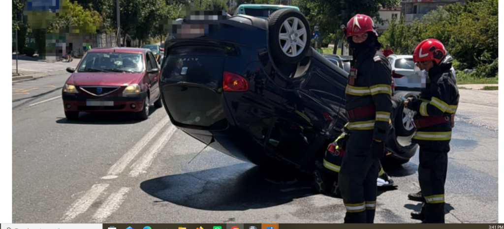 Trei autoturisme, implicate într-un accident în Craiova. Un bărbat a fost rănit