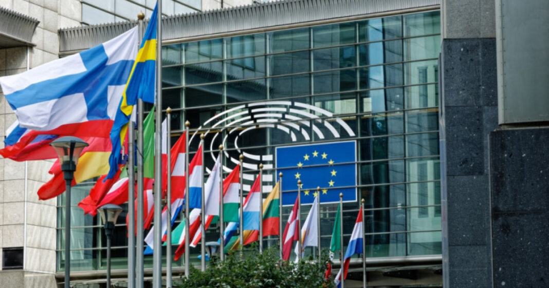 prelungirea temporară a permisiunii deja acordate unor companii cum ar fi Meta, Microsoft sau Google