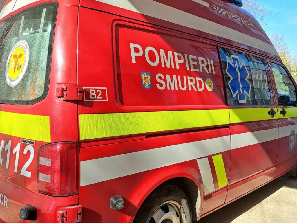 Gorj: Două persoane, rănite într-un accident la Câlnic