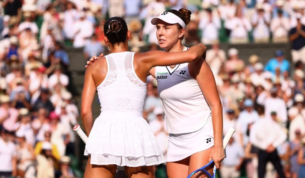 Cehoaicele Linda Noskova și Karolina Muchova vor juca finala la Wimbledon