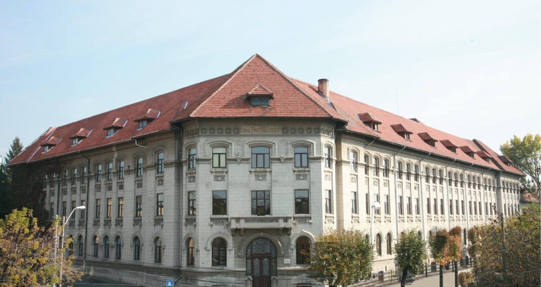 Candidații vor susține examenul la 36 de discipline în incinta Colegiului „Frații Buzești“