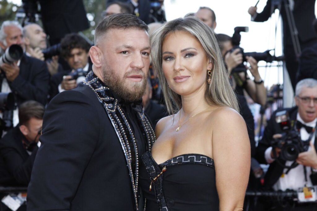 Cine este femeia din spatele lui Conor McGregor! I-a fost alături chiar și după acuzațiile de viol