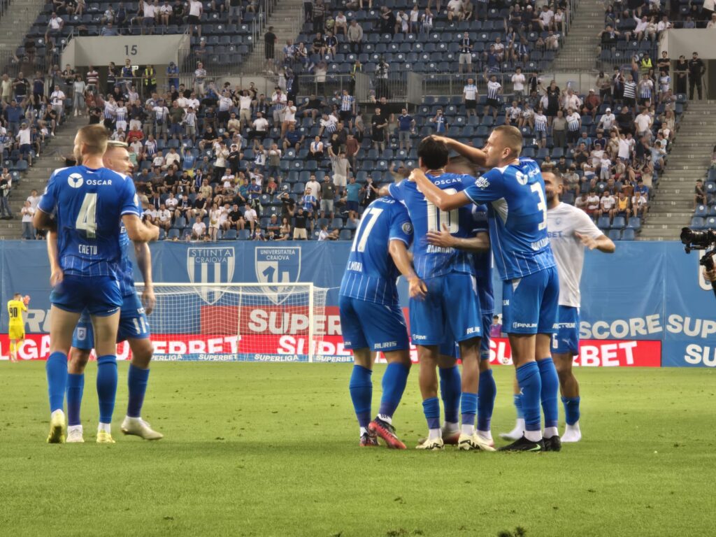U Craiova – UTA 4-0 / Recital alb-albastru pe „Oblemenco”! Știința a spulberat UTA în startul sezonului