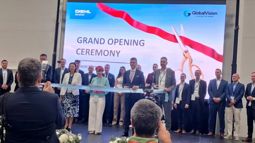 Germanii de la Diehl Aviation au inaugurat fabrica de componente pentru avioane de lângă Craiova