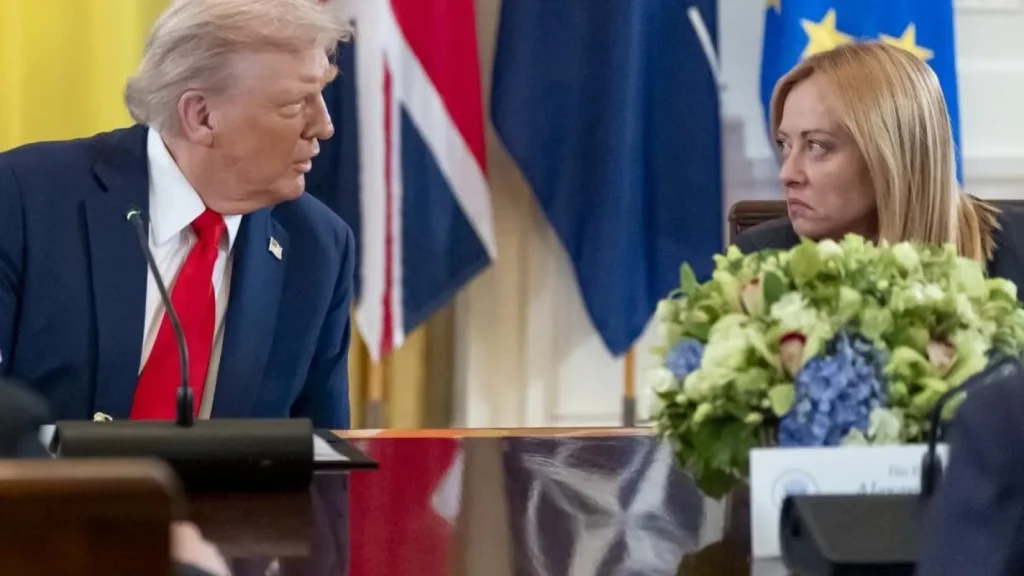 Trump cere un ”ordin de restricţie” împotriva lui Meloni
