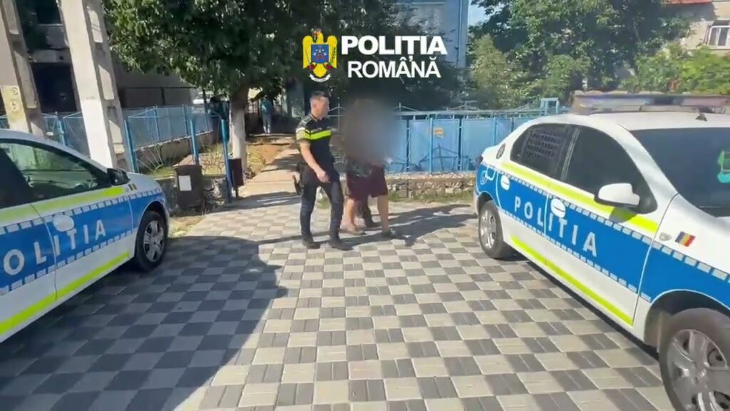 (VIDEO) Doi bărbați, arestați preventiv după ce ar fi agresat un adolescent de 16 ani