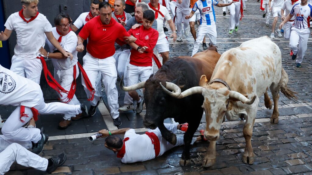 Cursele cu tauri de la Pamplona au făcut 57 de răniți anul acesta