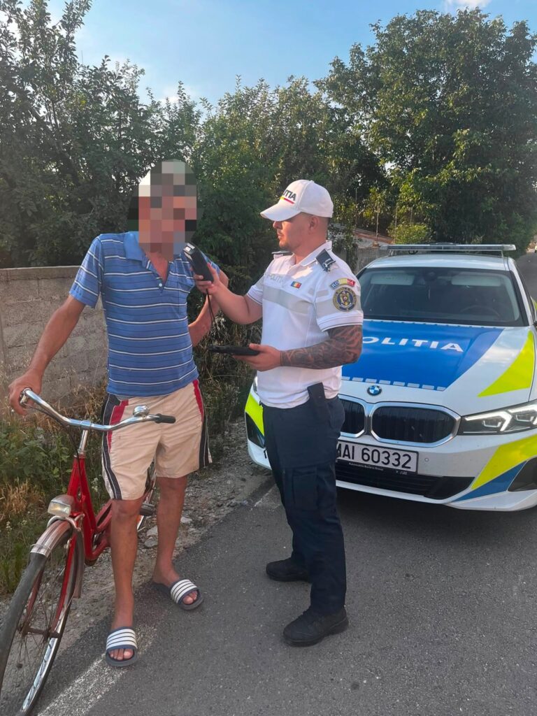 Pietoni, bicicliști și conducători de trotinete electrice, sancționați de polițiștii din Calafat