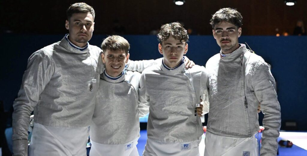 Scrimă / Echipa masculină, în semifinalele Campionatului Mondial din China