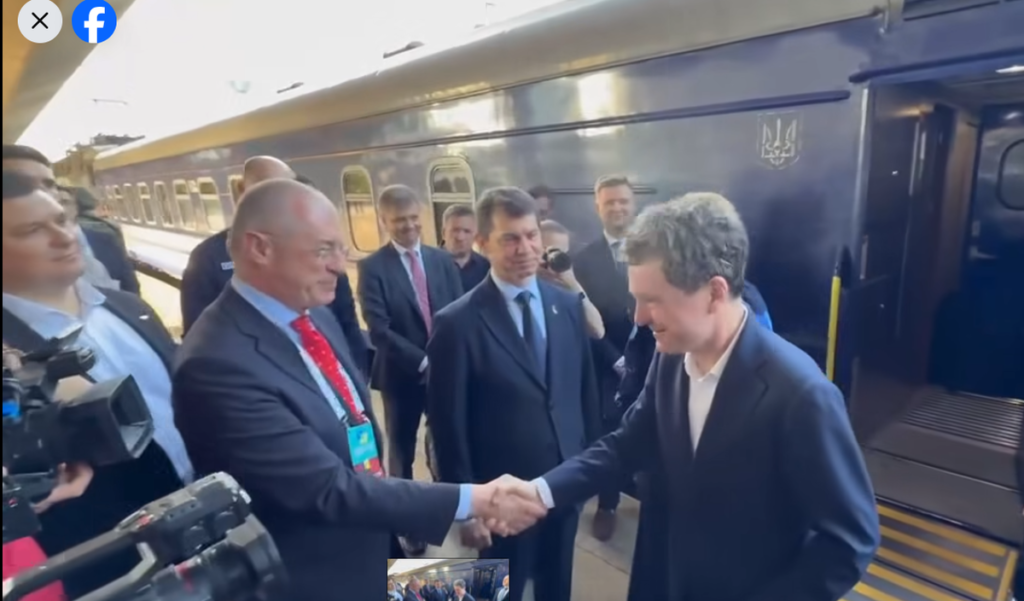 Preşedintele Nicuşor Dan a ajuns cu trenul la Kiev, pentru summitul Ucraina-Europa de Sud-Est