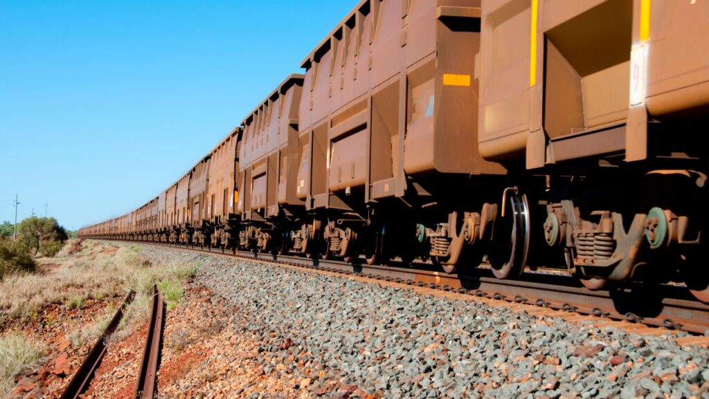Un vagon al unui tren de marfă s-a răsturnat și alte patru au deraiat, la Constanța