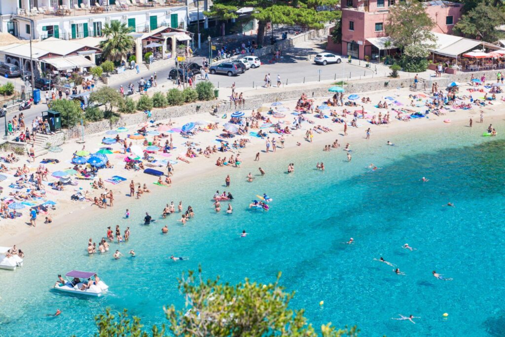 Cele mai ieftine destinații de vacanță din Europa în 2026. Unde plătești cel mai puțin pentru cazare și mâncare
