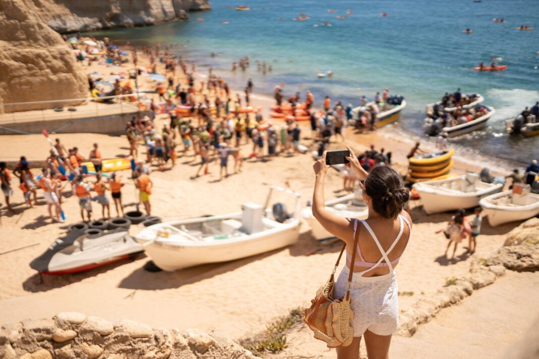 Vacanța perfectă ar trebui să fie alcătuită din exeriențe plăcute, nu din fotografii perfecte