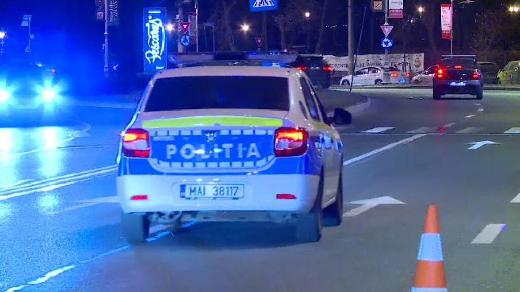 Bătaie pe o stradă din Craiova. Doi bărbați, reținuți după ce ar fi agresat un adolescent de 17 ani