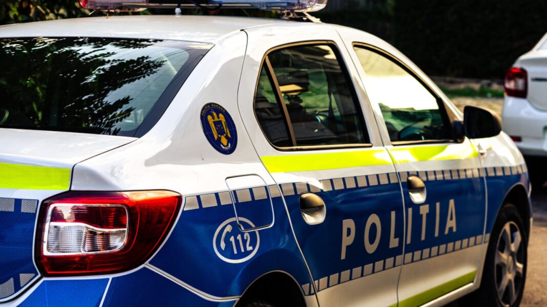 Doi șoferi din Olt, cercetați penal după ce au fost prinși conducând fără drept