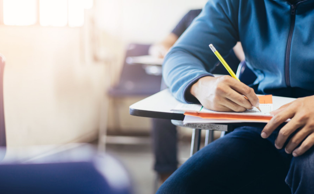 Definitivat 2027: Proba scrisă a examenului va fi susţinută pe 6 iulie