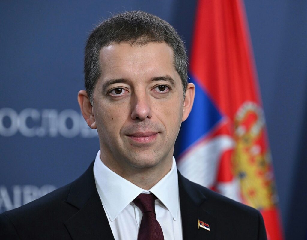 Ministrul de Externe al Serbiei, ”profund recunoscător” pompierilor români care sprijină stingerea incendiilor de vegetaţie