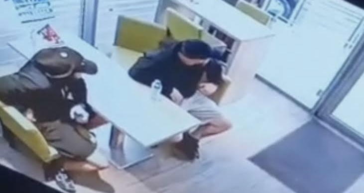 Incident într-o stație de carburant din Târgu Jiu. Un geam al ușii de acces ar fi fost spart cu un obiect