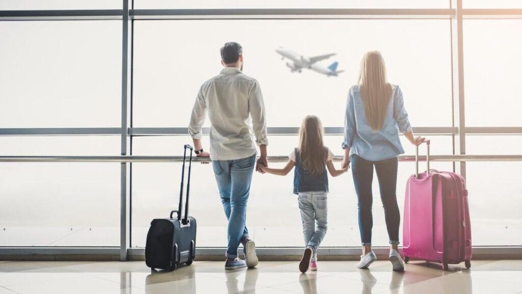 Vacanța ta poate începe cu stângul. Greșelile pe care turiștii le fac înainte de plecare