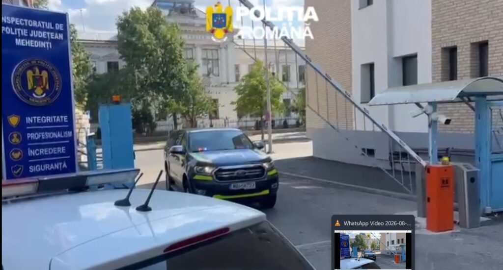 Doi bărbați din Strehaia, reținuți pentru că au torturat un câine