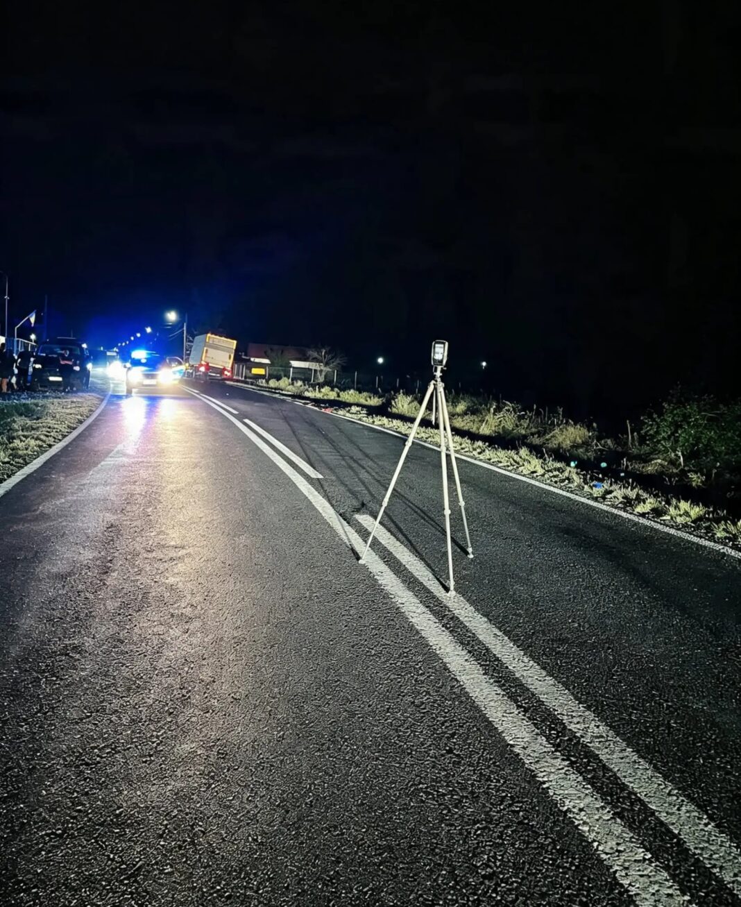 Un bărbat de 52 de ani, din comuna Teasc, și-a pierdut viața în urma unui accident rutier produs în noaptea de joi spre vineri, pe DN 55