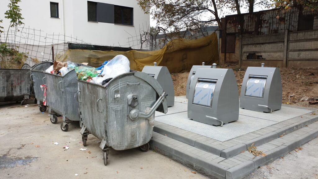 Primăria Craiova începe vânătoarea rău-platnicilor la gunoi. Municipalitatea vrea să afle cine locuiește și cine plătește taxa de salubrizare