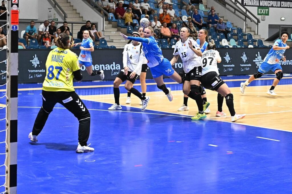 Handbal (f) / SCMU Craiova a scăpat printre degete victoria cu Slatina