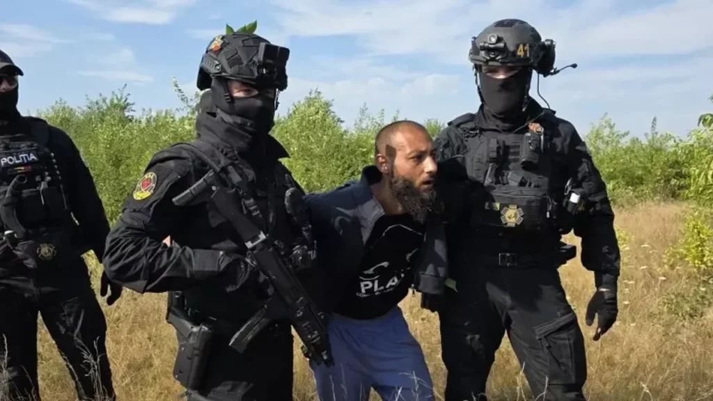 Deținutul evadat de la un punct de lucru din Baia Mare a fost prins de polițiști