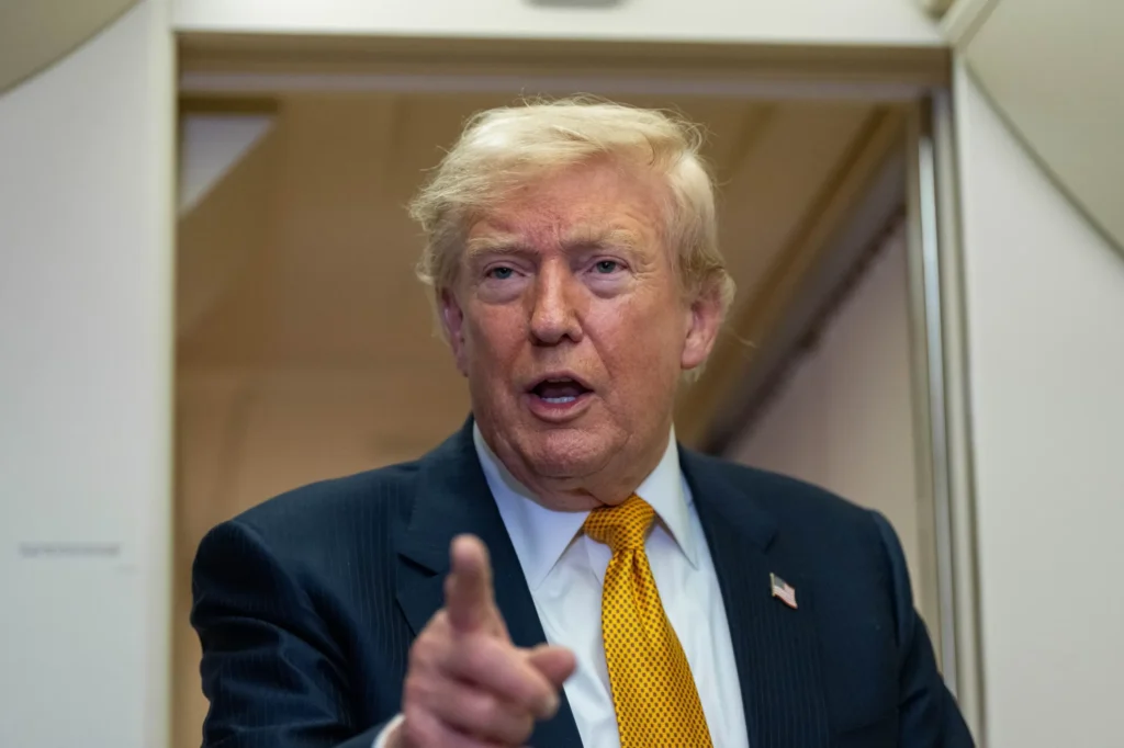 Trump amenință că va schimba numele Lacului Ontario în „Lacul America”