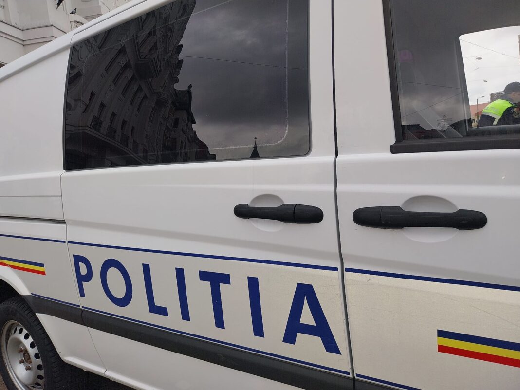 Bătaie între două grupuri de persoane, la Călimănești. Cinci bărbați, reținuți