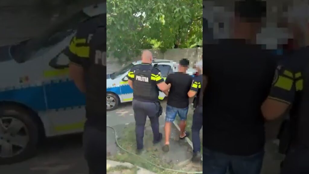 Dolj: Un adolescent de 17 ani, reținut după ce a fost prins conducând fără permis