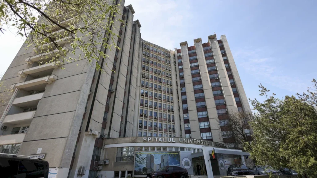 Un medic rezident a murit după ce s-a aruncat de la etaj la Spitalul Universitar