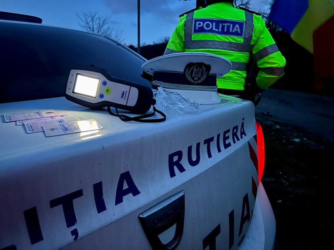 Gorj: Un șofer a intrat cu mașina în mai multe capete de pod și garduri, apoi a plecat acasă