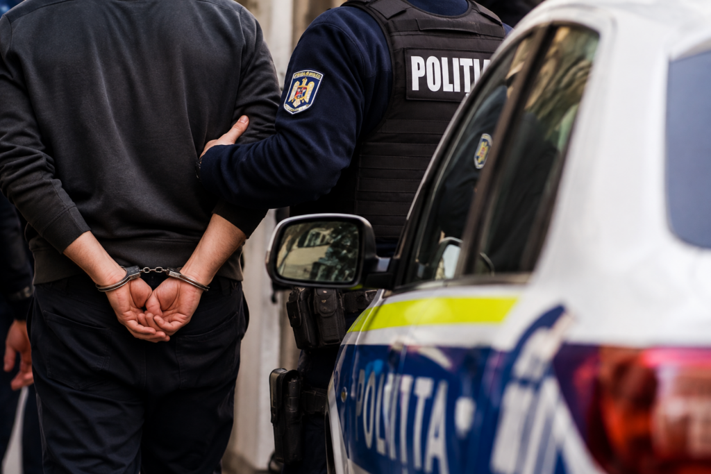 Cinci bărbați din Râmnicu Vâlcea, reținuți după mai multe conflicte