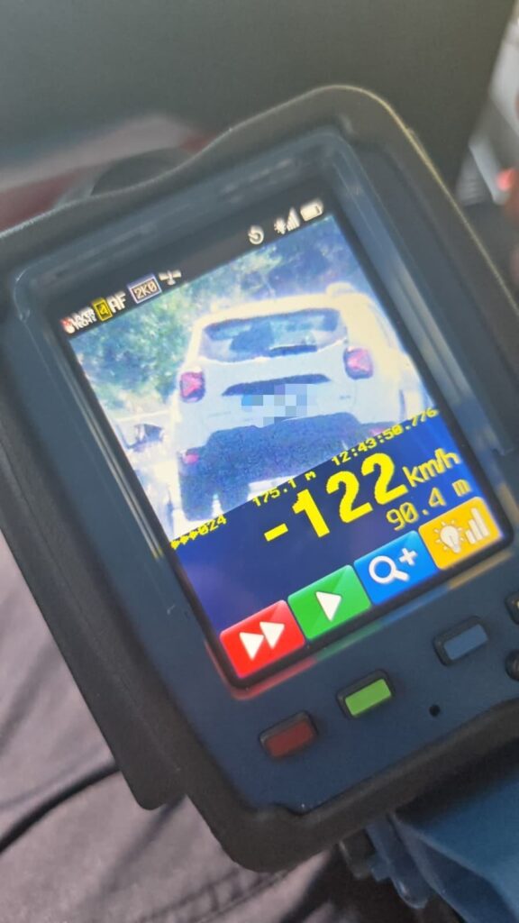 Dolj: Mai mulți soferi au rămas fără permis după ce au depășit viteza pe DN 6