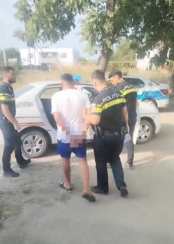 Dolj: Bărbat reținut după ce a dat foc casei fratelui său