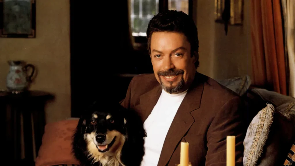 A murit actorul britanic Tim Curry
