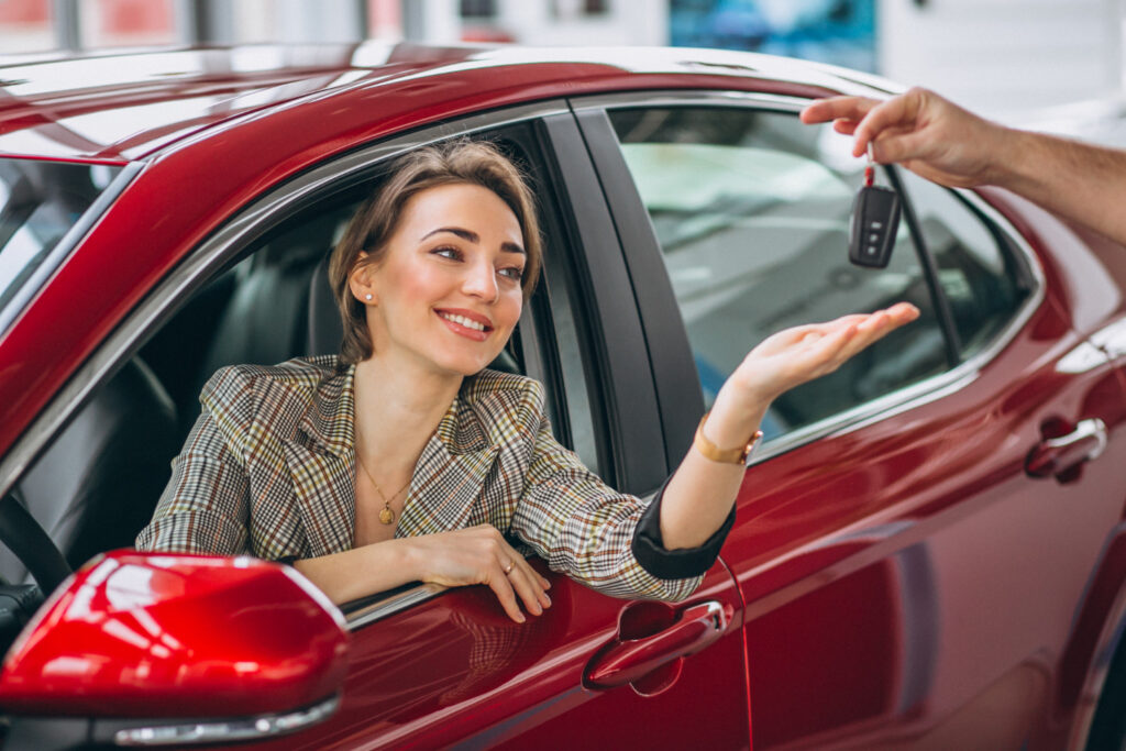 Închirierea unei mașini pentru o escapadă de weekend: cum să planifici o călătorie flexibilă prin România