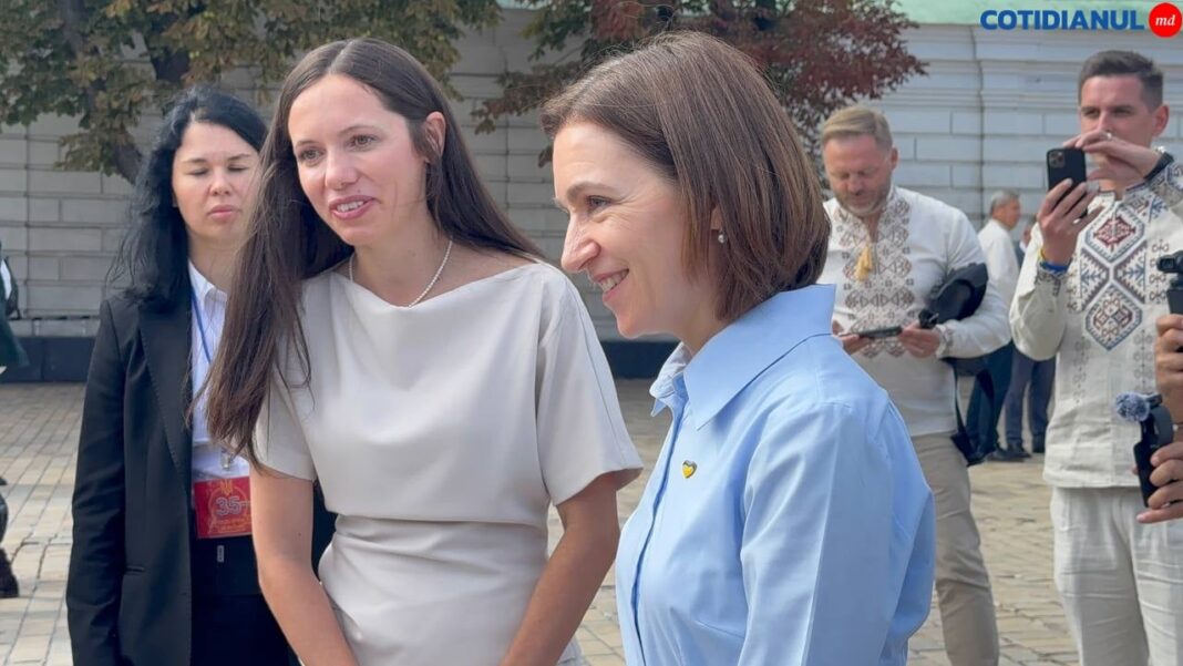 Mirabela Grădinaru participă alături de Maia Sandu la o conferință despre siguranța copiilor pe internet, la Chișinău