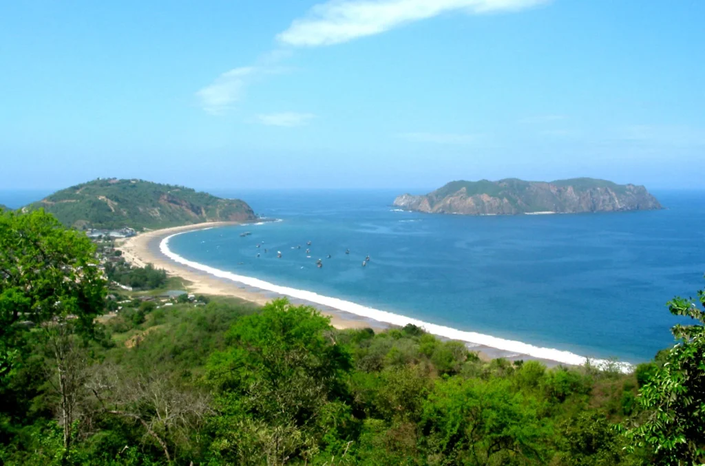 Descoperă Provincia Manabí: Sufletul Coastelor Ecuadorului, Tradiție și Gastronomie de Top