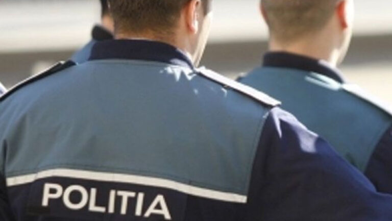 „Traficul de droguri nu e combinație”. Polițiștii doljeni, acțiuni de prevenire în rândul tinerilor