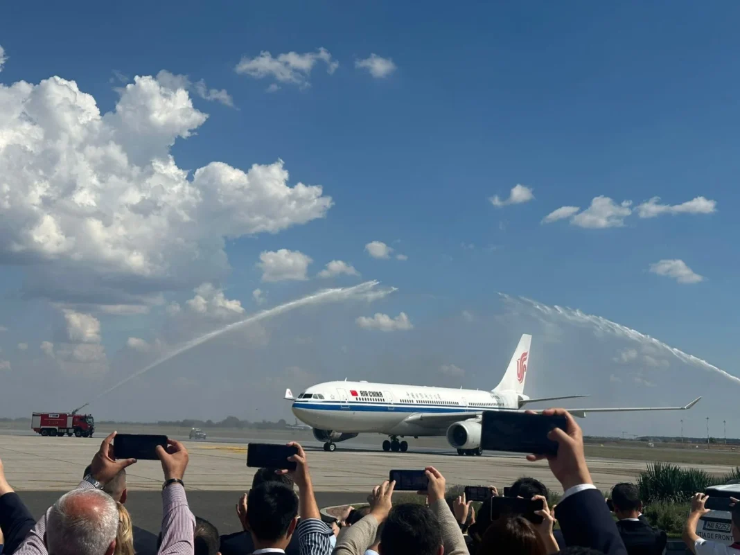 După 32 de ani, Air China se întoarce la București
