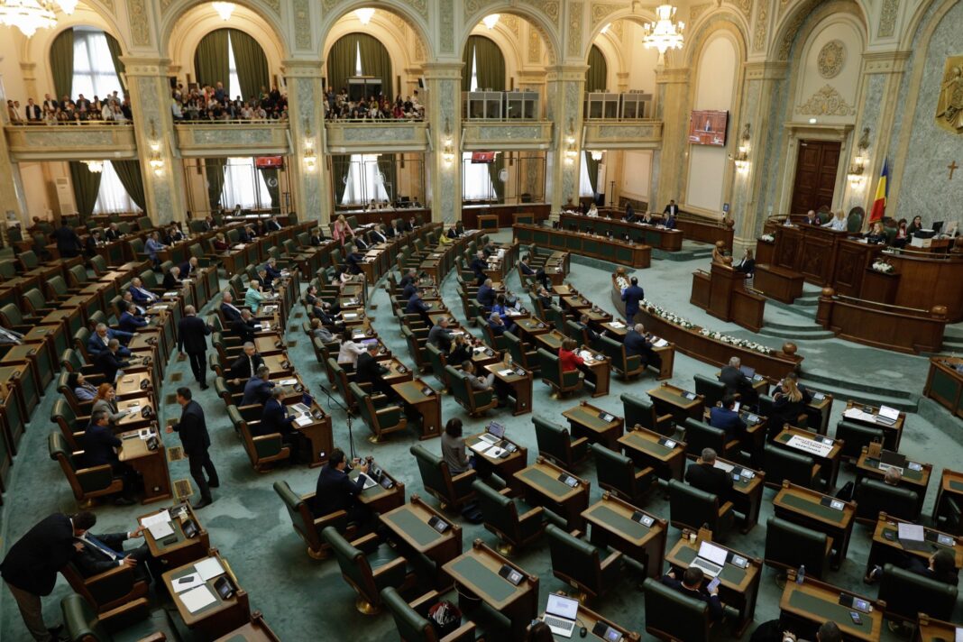 Senatul a votat eliminarea examenului paralel de admitere la liceu. Proiectul merge la promulgare