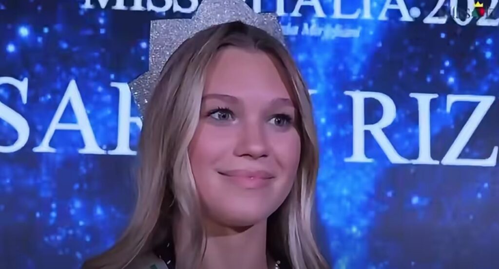 (VIDEO) Sarah Rizea, o tânără cu părinți români, a câștigat titlul Miss Italia. Are 100 de medalii la înot artistic