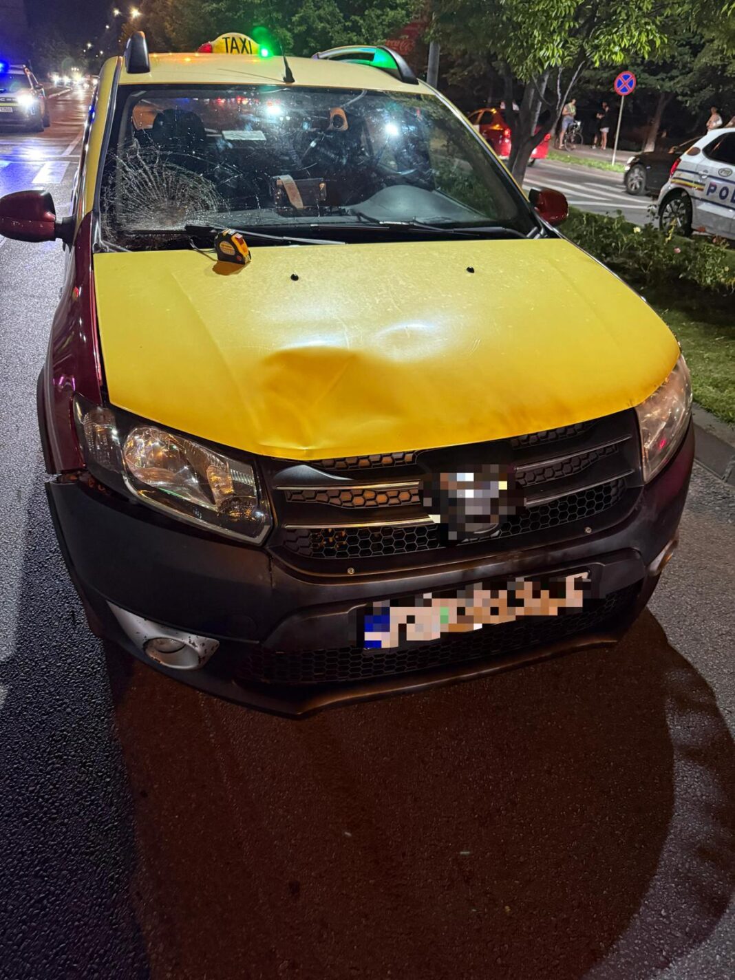 Minoră de 14 ani, lovită de o mașină pe o trecere de pietoni din Râmnicu Vâlcea